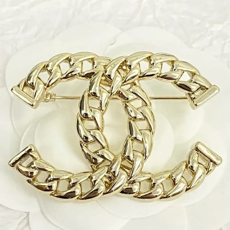 chanel brooches pour femme s_1224073